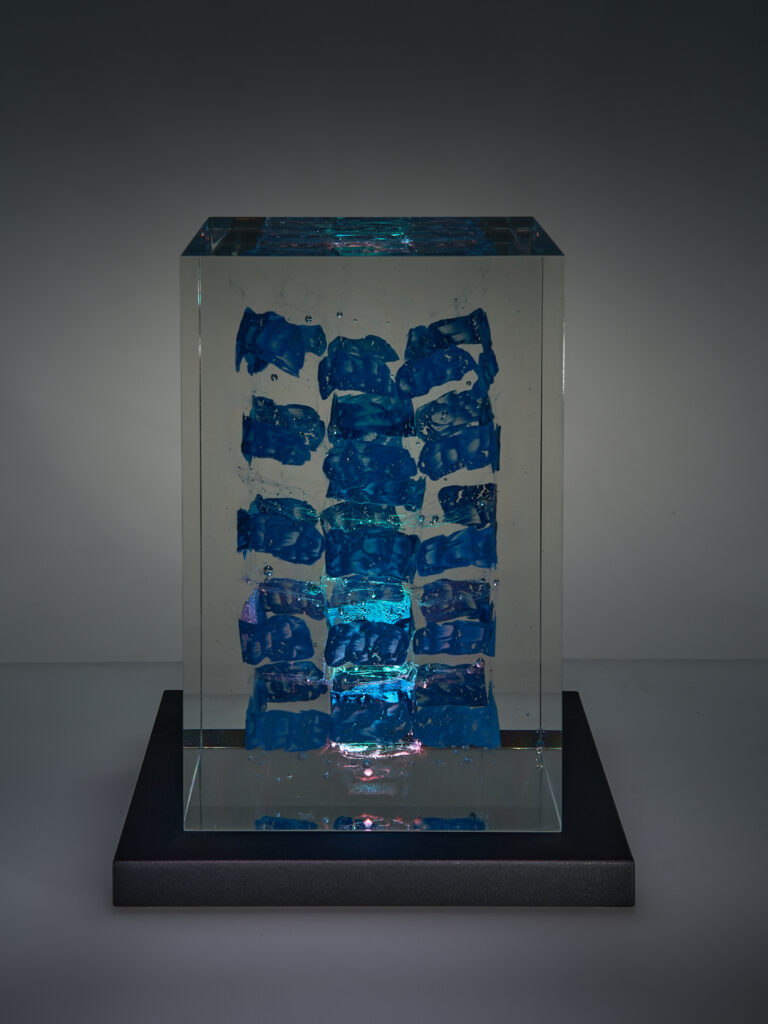 Glas Skulptur, Glas Art, Kunstglas, Original Kristall Kunstglas, Artglass, Glasobjekt, glass object, glass with light, glass sculptur