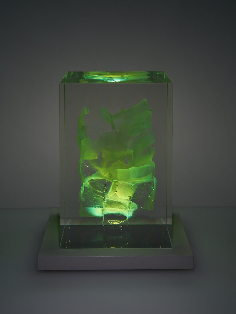 Glas Skulptur, Glas Art, Kunstglas, Original Kristall Kunstglas, Artglass, Glasobjekt, glass object, glass with light, glass sculptur