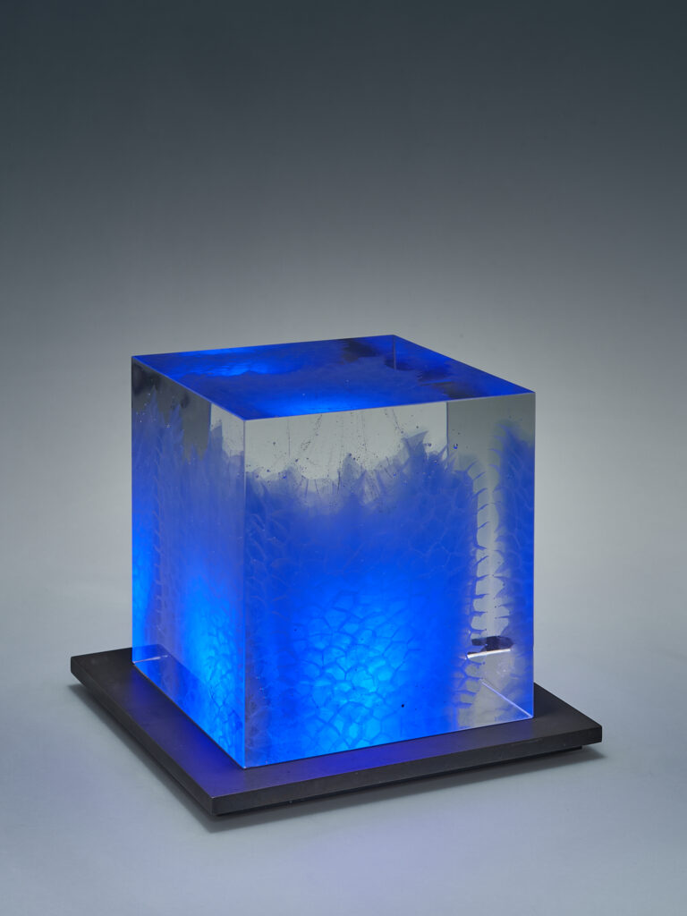 Glas Skulptur, Glas Art, Kunstglas, Original Kristall Kunstglas, Artglass, Glasobjekt, glass object, glass with light, glass sculptur